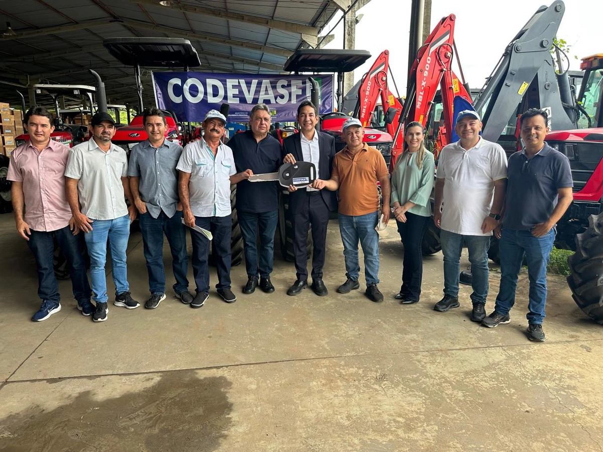 Codevasf entrega patrulhas agrícolas a dois municípios piauienses