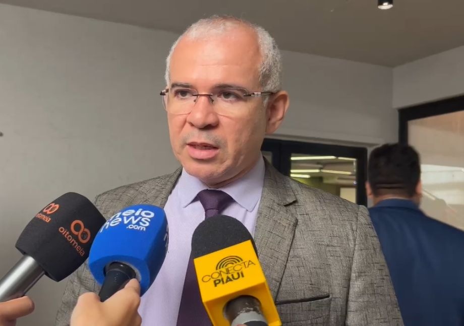 Deputado Tiago Vasconcelos