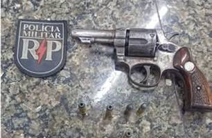 Dupla é presa em loja de carros após realizar série de assaltos em Timon (Foto: Reprodução) Dupla é presa em loja de carros após realizar série de assaltos em Timon (Foto: Reprodução)