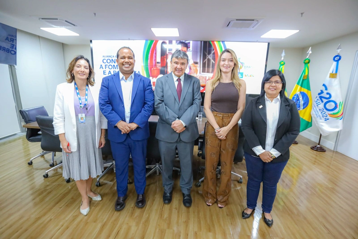 Enzo Samuel articula parceria entre MDS e UFPI para capacitação do CadÚnico