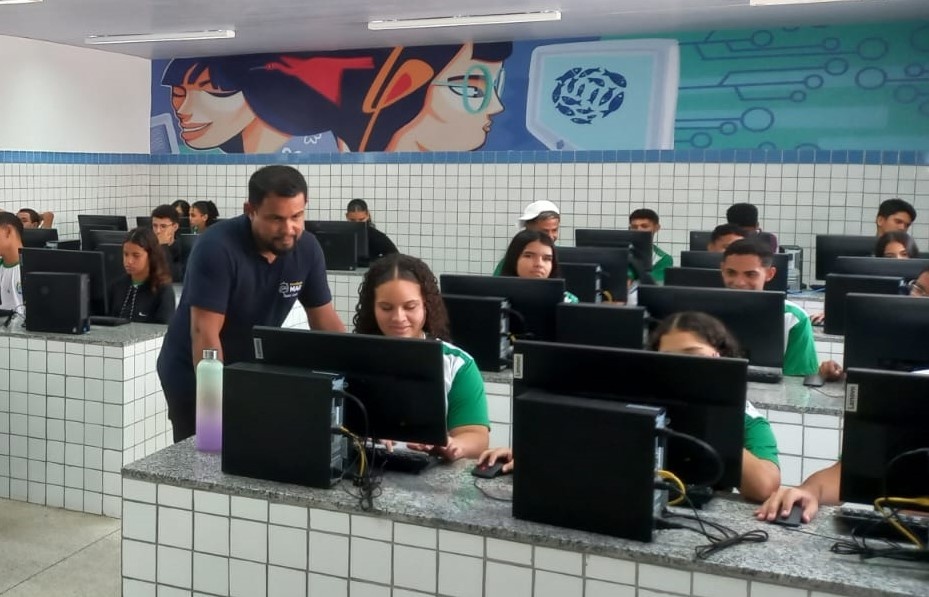 Estudantes das escolas de tempo integral do Piauí utilizam IA para aprender Inglês