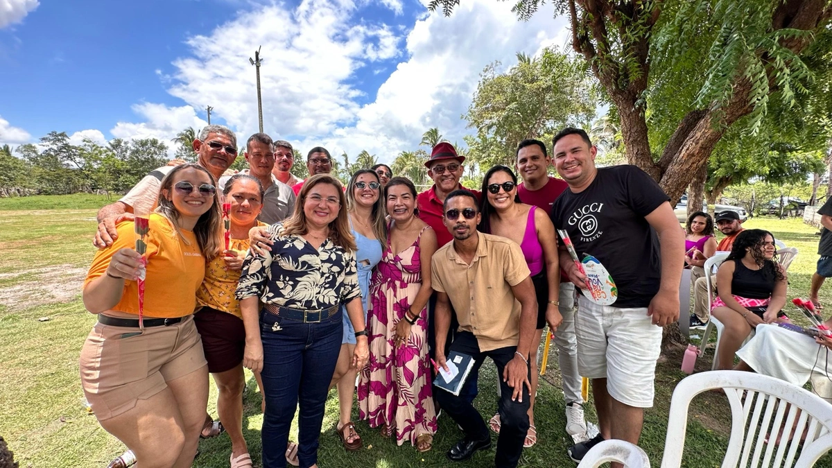 Festa em homenagem ao Dia da Mulher é realizada em São João do Arraial