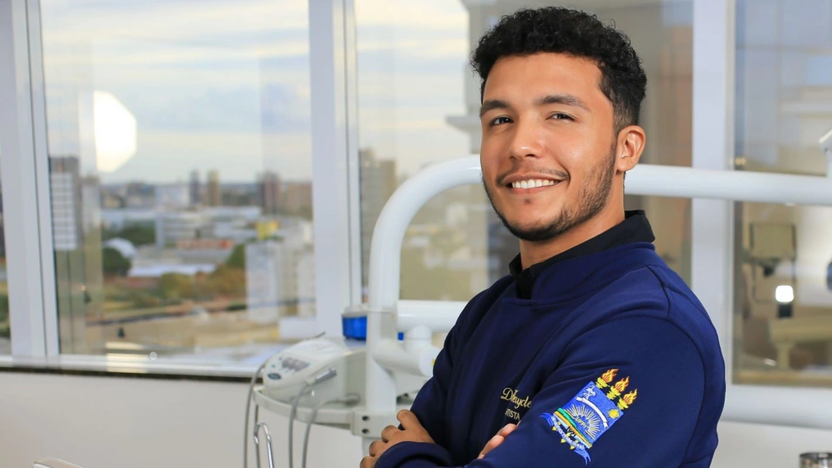 Lukas Herycles, cirurgião-dentista