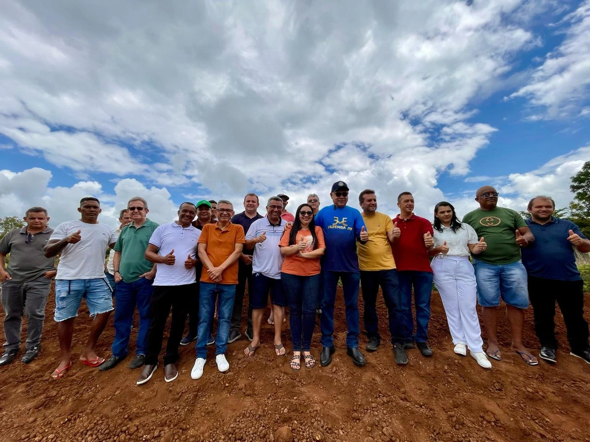 Obras de recuperação da PI-120 avançam e melhoram acesso entre São Gonçalo do Piauí e BR-343