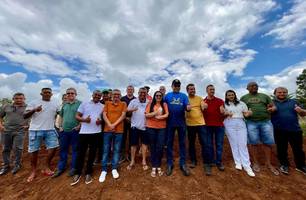 Obras de recuperação da PI-120 avançam e melhoram acesso entre São Gonçalo do Piauí e BR-343 (Foto: Divulgação) Obras de recuperação da PI-120 avançam e melhoram acesso entre São Gonçalo do Piauí e BR-343 (Foto: Divulgação)