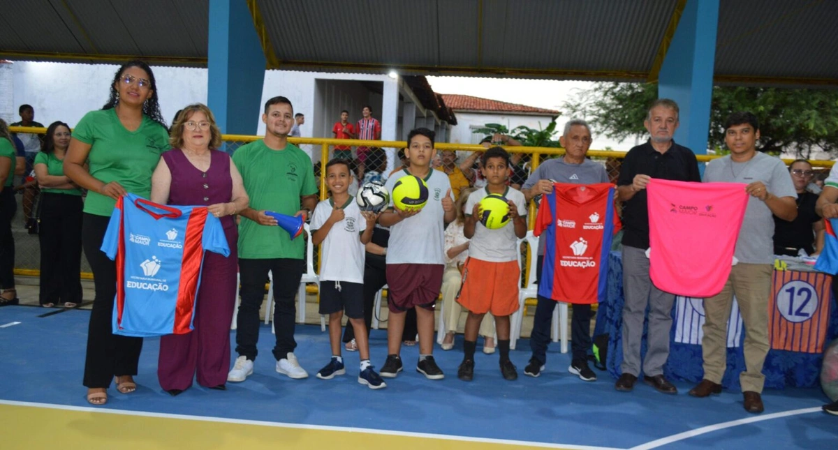 Prefeitura de Campo Maior inaugura quadra poliesportiva na Escola Dr. Nonato Ibiapina
