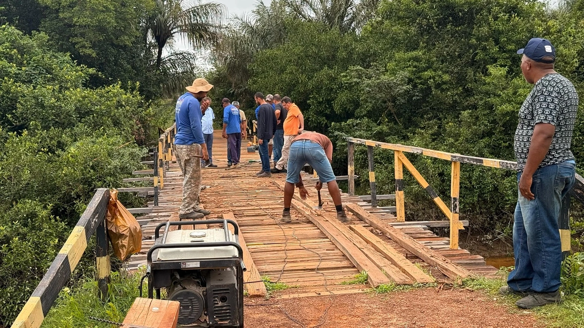 Prefeitura de Campo Maior reforma ponte para melhorar mobilidade rural