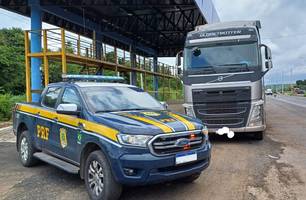 PRF prende motorista por embriaguez ao volante e excesso de carga em Teresina (Foto: Divulgação/PRF) PRF prende motorista por embriaguez ao volante e excesso de carga em Teresina (Foto: Divulgação/PRF)