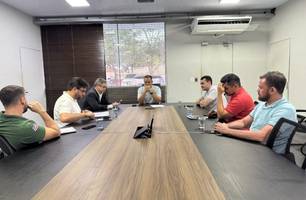 Ressocialização: Timon terá 40 presidiários trabalhando na limpeza da cidade a partir de abril (Foto: Divulgação) Ressocialização: Timon terá 40 presidiários trabalhando na limpeza da cidade a partir de abril (Foto: Divulgação)