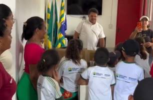 Alunos de Santa Rosa do Piauí aprendem sobre política com projeto educacional (Foto: Reprodução - Redes sociais) Alunos de Santa Rosa do Piauí aprendem sobre política com projeto educacional (Foto: Reprodução - Redes sociais)