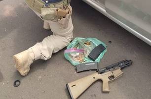 Apreensão do primeiro fuzil no Piauí acende alerta nas rodovias federais (Foto: Reprodução) Apreensão do primeiro fuzil no Piauí acende alerta nas rodovias federais (Foto: Reprodução)