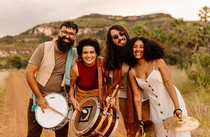 Banda de Pífanos Caju Pinga Fogo se prepara para lançamento de novo álbum (Foto: Reprodução) Banda de Pífanos Caju Pinga Fogo se prepara para lançamento de novo álbum (Foto: Reprodução)
