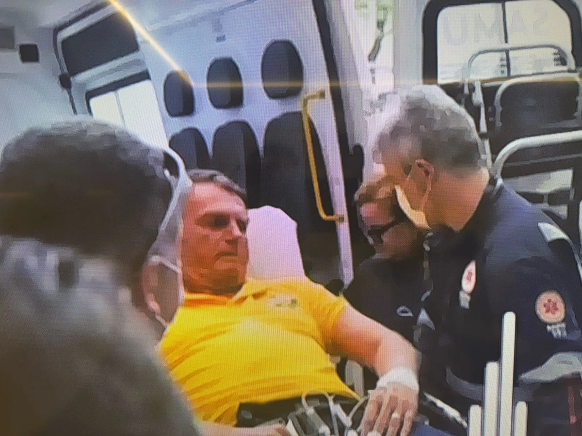 Bolsonaro passa mal