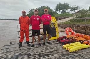 Bombeiros reforçam orientações sobre uso de motos aquáticas durante a Semana Santa no Piauí (Foto: Divulgação) Bombeiros reforçam orientações sobre uso de motos aquáticas durante a Semana Santa no Piauí (Foto: Divulgação)