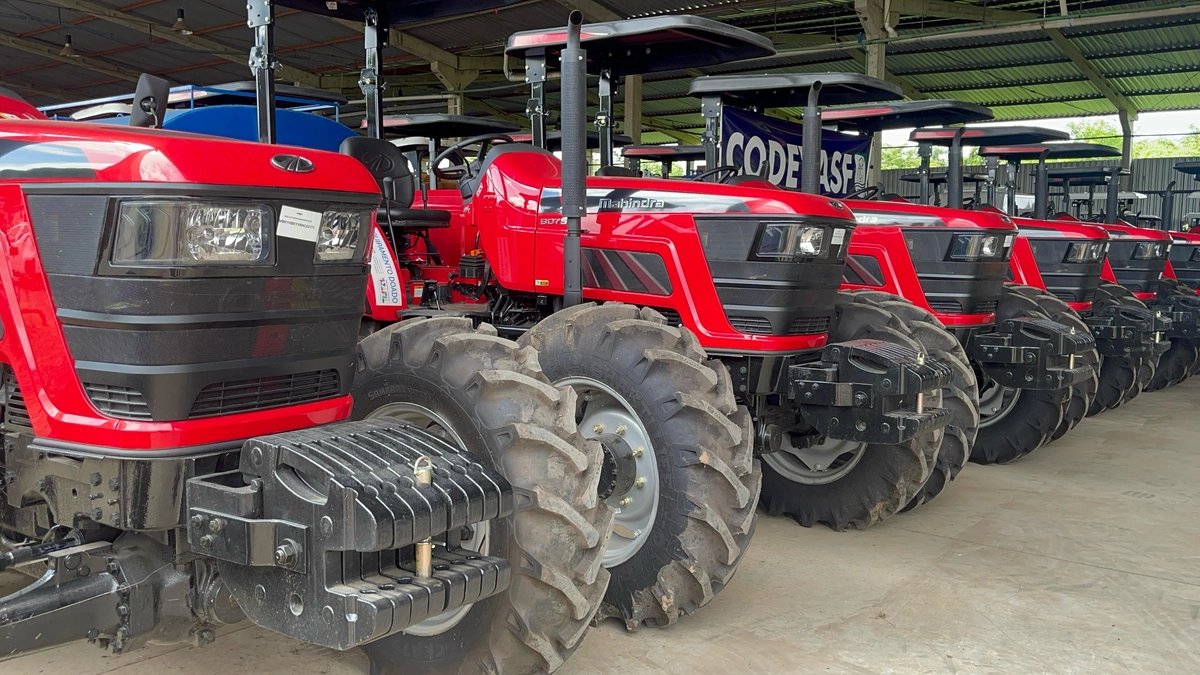 Codevasf entrega aparelhos agrícolas para 40 municípios