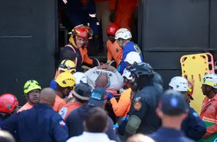 Desabamento de boate na República Dominicana deixa 27 mortos, incluindo governador (Foto: Reuters) Desabamento de boate na República Dominicana deixa 27 mortos, incluindo governador (Foto: Reuters)