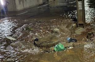 Estrutura de galeria é destruída na chuva e rua é bloqueada na zona Leste de THE (Foto: Conecta Piauí) Estrutura de galeria é destruída na chuva e rua é bloqueada na zona Leste de THE (Foto: Conecta Piauí)