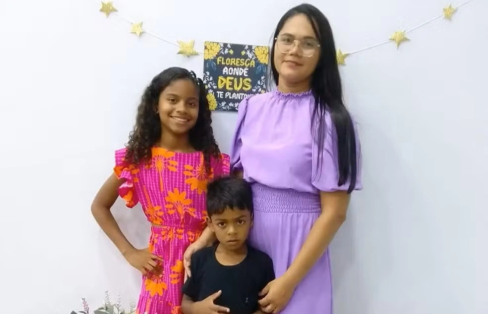 Mãe e irmã de garoto morto por ovo de Páscoa envenenado no Maranhão estão entubada