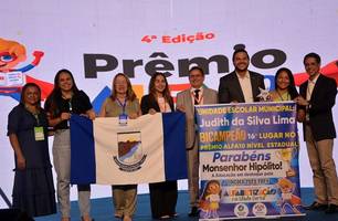 Monsenhor Hipólito alcança o 1⁰ lugar do estado no Prêmio Alfa 10 (Foto: Cidades na Net) Monsenhor Hipólito alcança o 1⁰ lugar do estado no Prêmio Alfa 10 (Foto: Cidades na Net)
