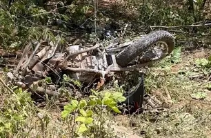 Motociclista morre em grave acidente na 'Curva do S', no sul do Piauí (Foto: Reprodução/Portal B1) Motociclista morre em grave acidente na 'Curva do S', no sul do Piauí (Foto: Reprodução/Portal B1)