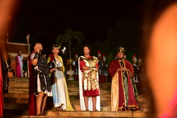 Paixão de Cristo em Floriano-PI celebra 30 anos com participação de atores globais