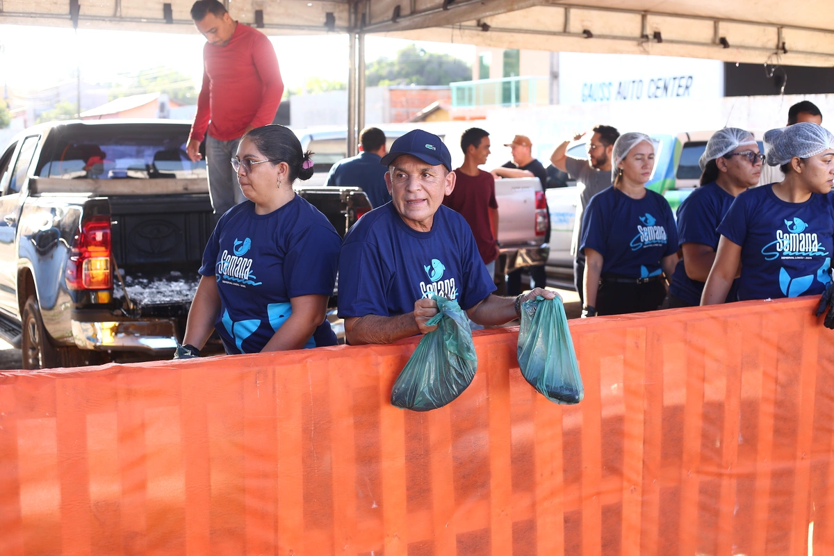 Prefeito Júnior Carvalho realiza tradicional entrega de peixes em Demerval Lobão
