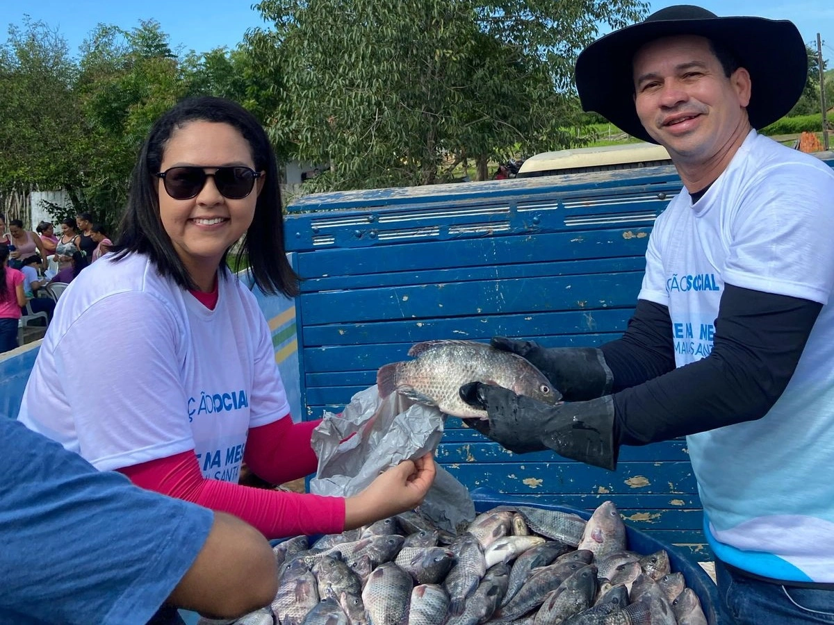 Prefeito Magnum Cardoso garante ceia de Semana Santa para 2 mil famílias em Caxingó