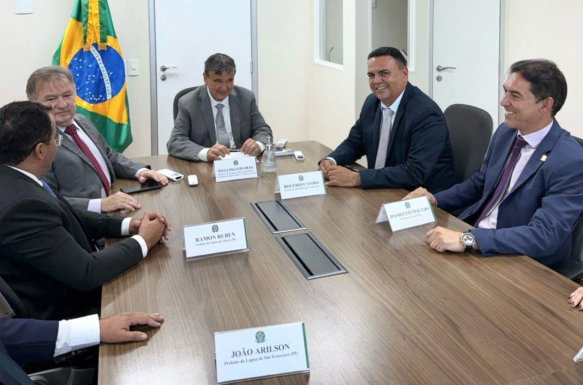 Prefeito Rogério Castro busca mais recursos para São Raimundo Nonato em Brasília