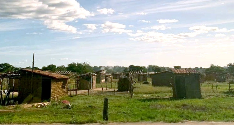 Quase 270 mil piauienses vivem em ruas sem pavimentação, aponta IBGE