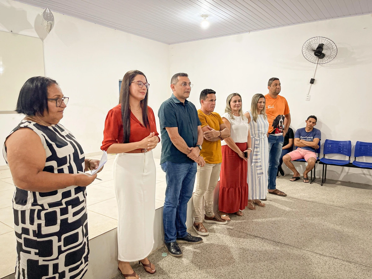 Vereadores prestigiam reunião do projeto Juventude Capacitada