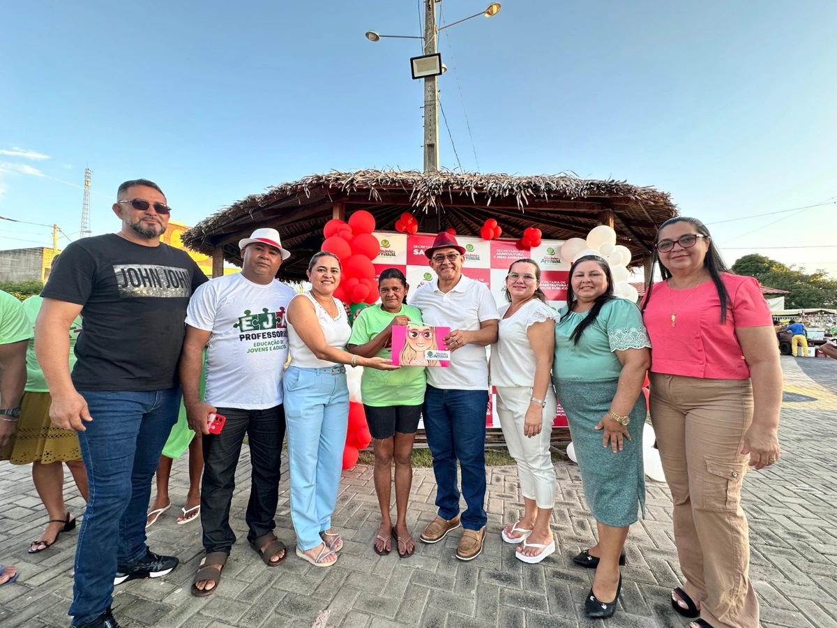 Alunos do EJA de São João do Arraial são beneficiados com doação de óculos de grau