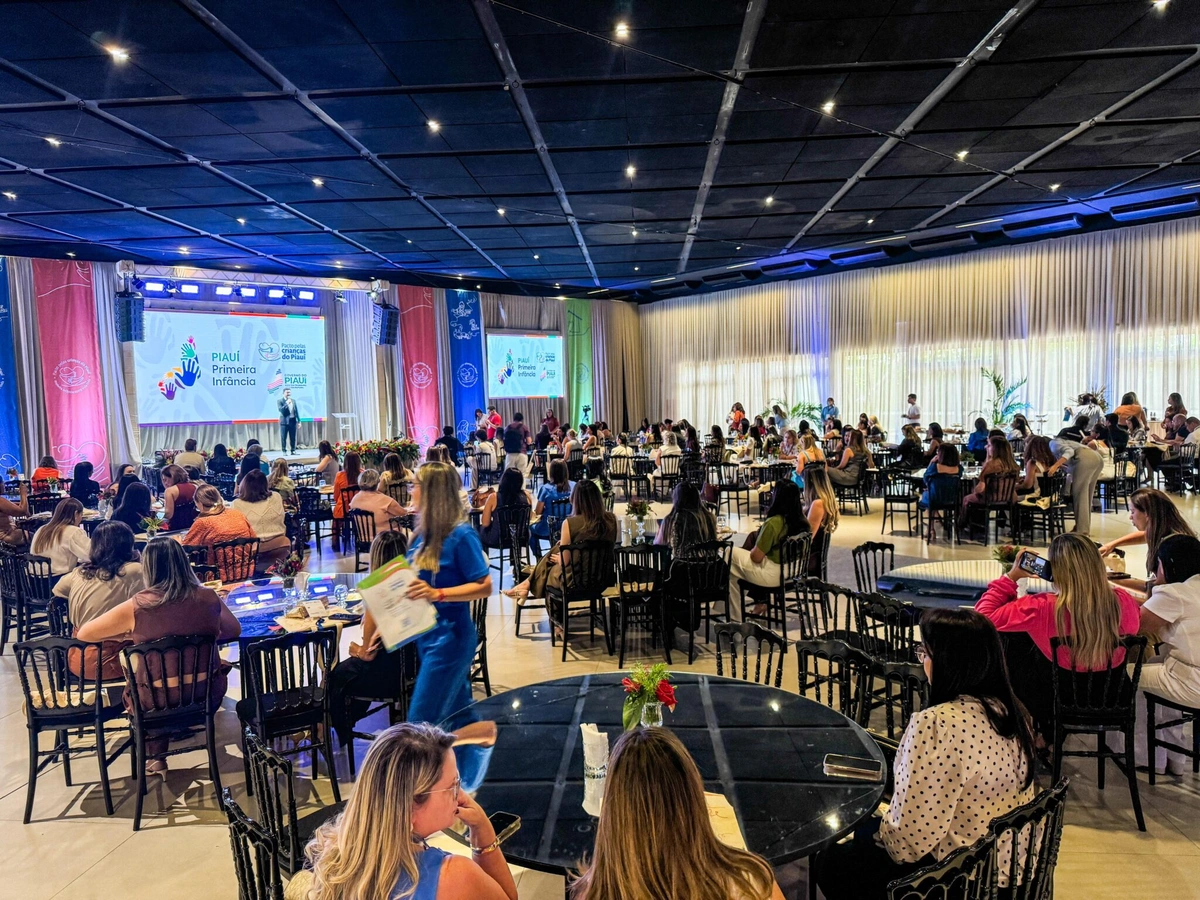 App Piauí Primeira Infância é apresentado durante Encontro de Prefeitas do Piauí