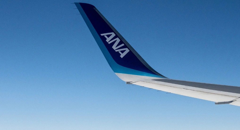 Avião desvia rota após passageiro tentar abrir porta durante voo para os EUA