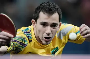 Calderano é vice-campeão mundial inédito no tênis de Mesa em campanha (Foto: Alexandre Loureiro/COB) Calderano é vice-campeão mundial inédito no tênis de Mesa em campanha (Foto: Alexandre Loureiro/COB)