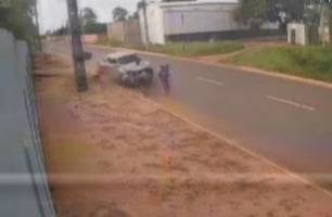 Caminhonete em alta velocidade atropela oito pessoas no Maranhão (Foto: Reprodução)