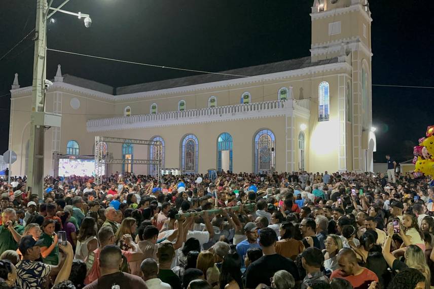 Campo Maior dá início aos festejos de Santo Antônio com muita fé e cultura Campo Maior dá início aos festejos de Santo Antônio com muita fé e cultura