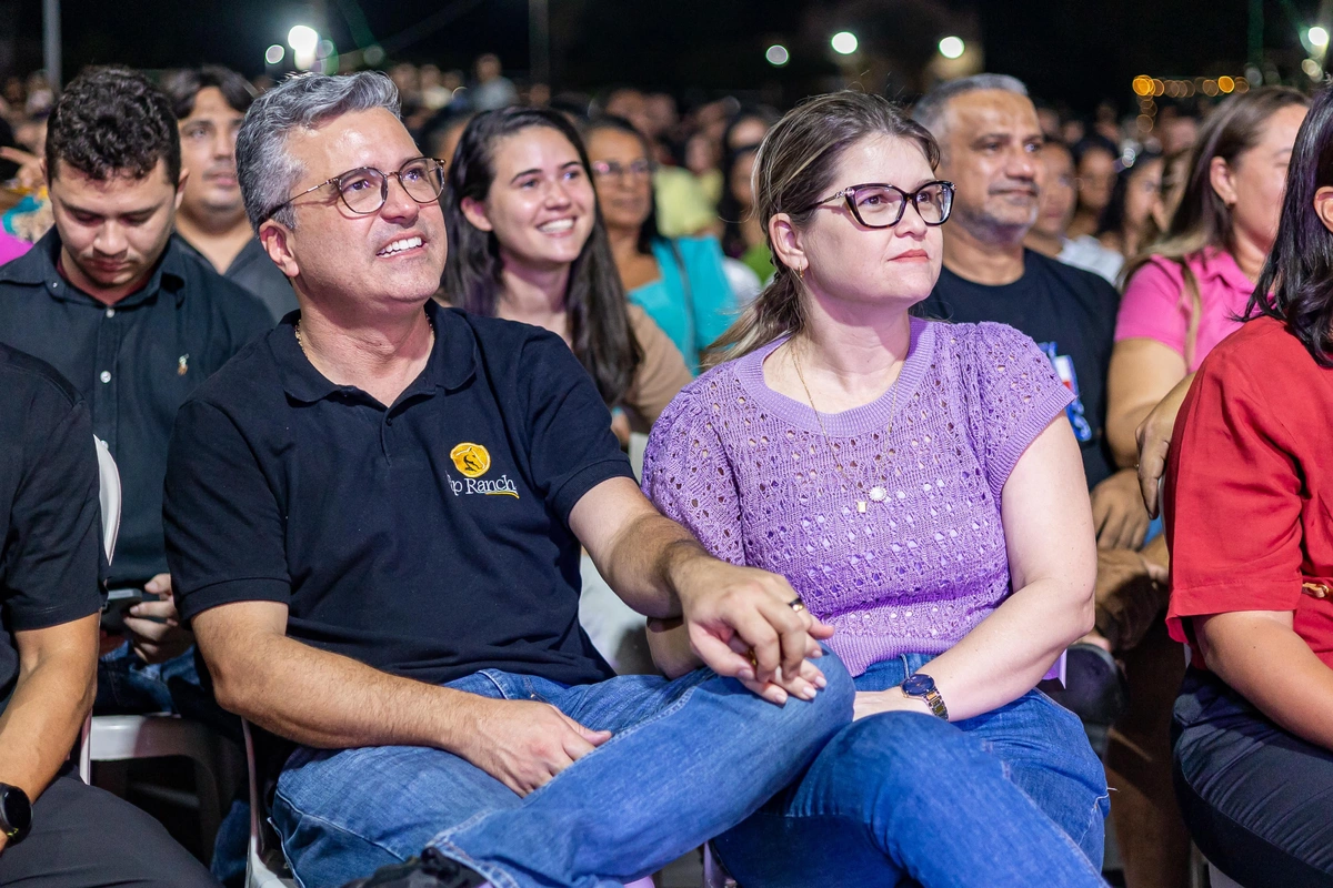 'Chama na Resenha' leva multidão à Praça Principal de Lagoa do Piauí