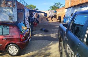 Ex-presidiário é assassinado a tiros na zona Norte de Teresina (Foto: Reporter 12/Conecta Piauí) Ex-presidiário é assassinado a tiros na zona Norte de Teresina (Foto: Reporter 12/Conecta Piauí)