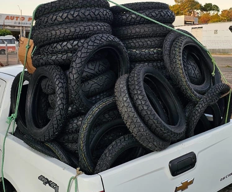 Fiscais apreendem 116 pneus irregulares durante fiscalização em Floriano