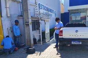 Furto deixa principal loja de departamentos fechada em Timon (Foto: Reprodução) Furto deixa principal loja de departamentos fechada em Timon (Foto: Reprodução)