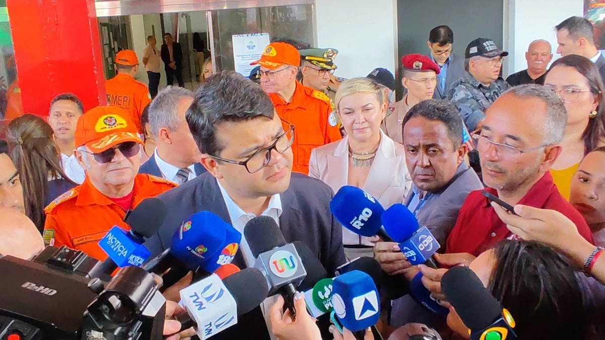 Governo do Piauí entrega R$ 10 milhões em equipamentos ao Corpo de Bombeiros