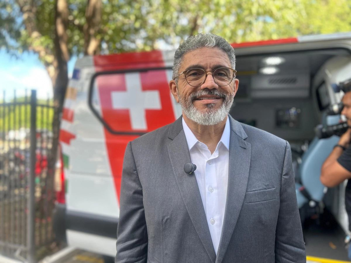 Governo entrega ambulâncias de suporte avançado para hospitais estaduais do Piauí