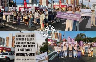 Manifestação em Teresina cobra justiça por mãe sem ver filhas há 2 anos (Foto: Conecta Piauí)
