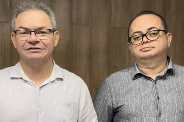 O encontro do prefeito Rafael com o ex-secretário de educação Gideão nesta sexta