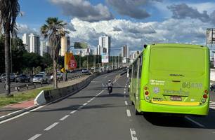 Ônibus em Teresina (Foto: Kassio Cavalcante/Conecta Piauí)