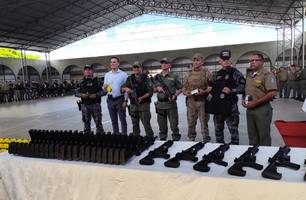 PM entrega novos equipamentos e fuzis para unidades de Teresina e região (Foto: Conecta Piauí)