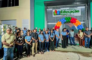 Prefeitura de Amarante inaugura novo prédio da Secretaria de Educação (Foto: Reprodução) Prefeitura de Amarante inaugura novo prédio da Secretaria de Educação (Foto: Reprodução)