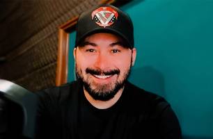 Radialista foi morto a tiros quando apresentava programa ao viv (Foto: Reprodução) Radialista foi morto a tiros quando apresentava programa ao viv (Foto: Reprodução)