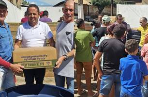 Santa Rosa do Piauí entrega 150 kits de irrigação a agricultores familiares (Foto: Reprodução - Redes sociais) Santa Rosa do Piauí entrega 150 kits de irrigação a agricultores familiares (Foto: Reprodução - Redes sociais)