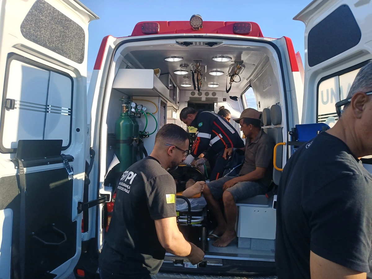 Servidores da SSP atuam em resgate de vítimas na BR-135, no sul do Piauí